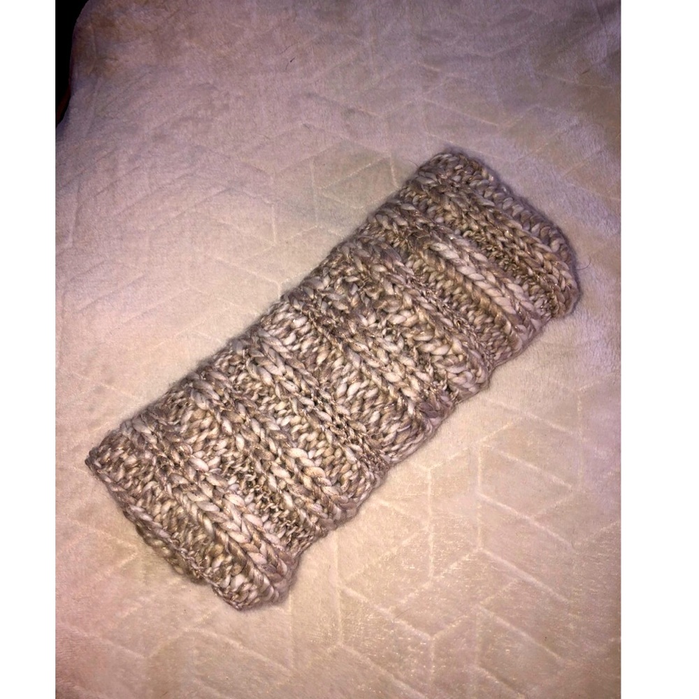 Knit oval scarf | Neck warmer